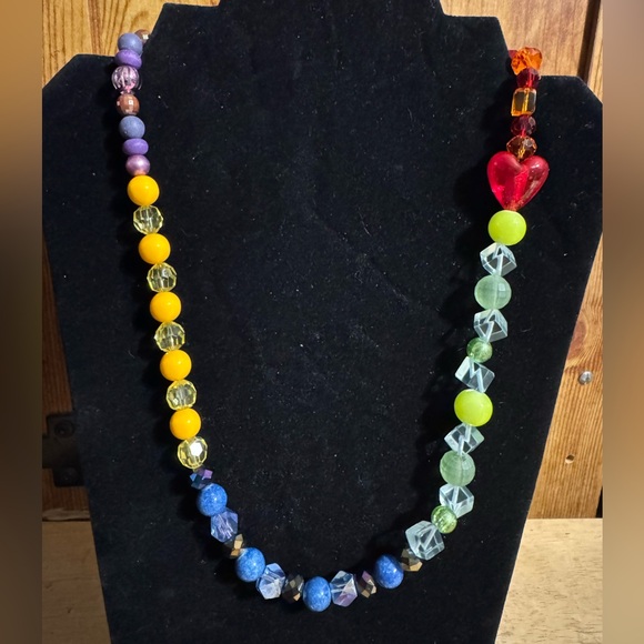 Chunky Mixed Media Heart Glass Acrylic Beaded Necklace - Picture 3 of 4